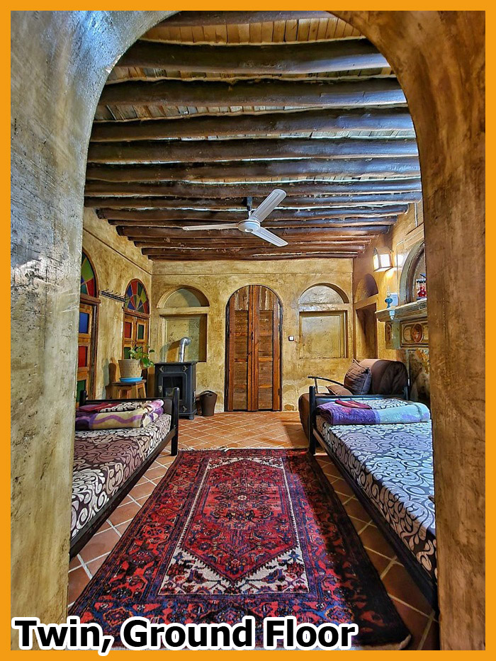 Shiraz Hostel