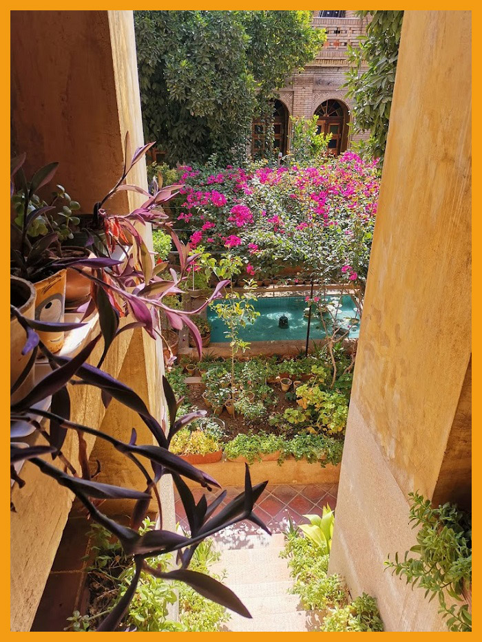Shiraz Hostel