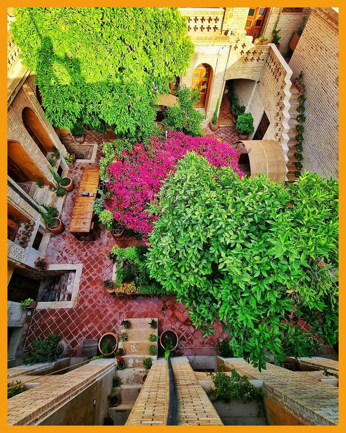 Shiraz Hostel