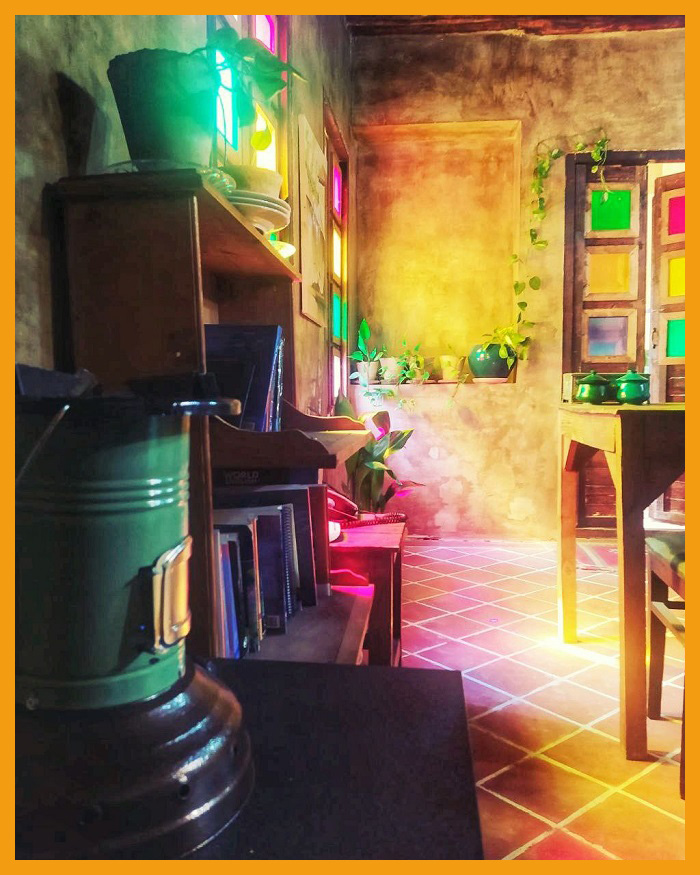 Shiraz Hostel